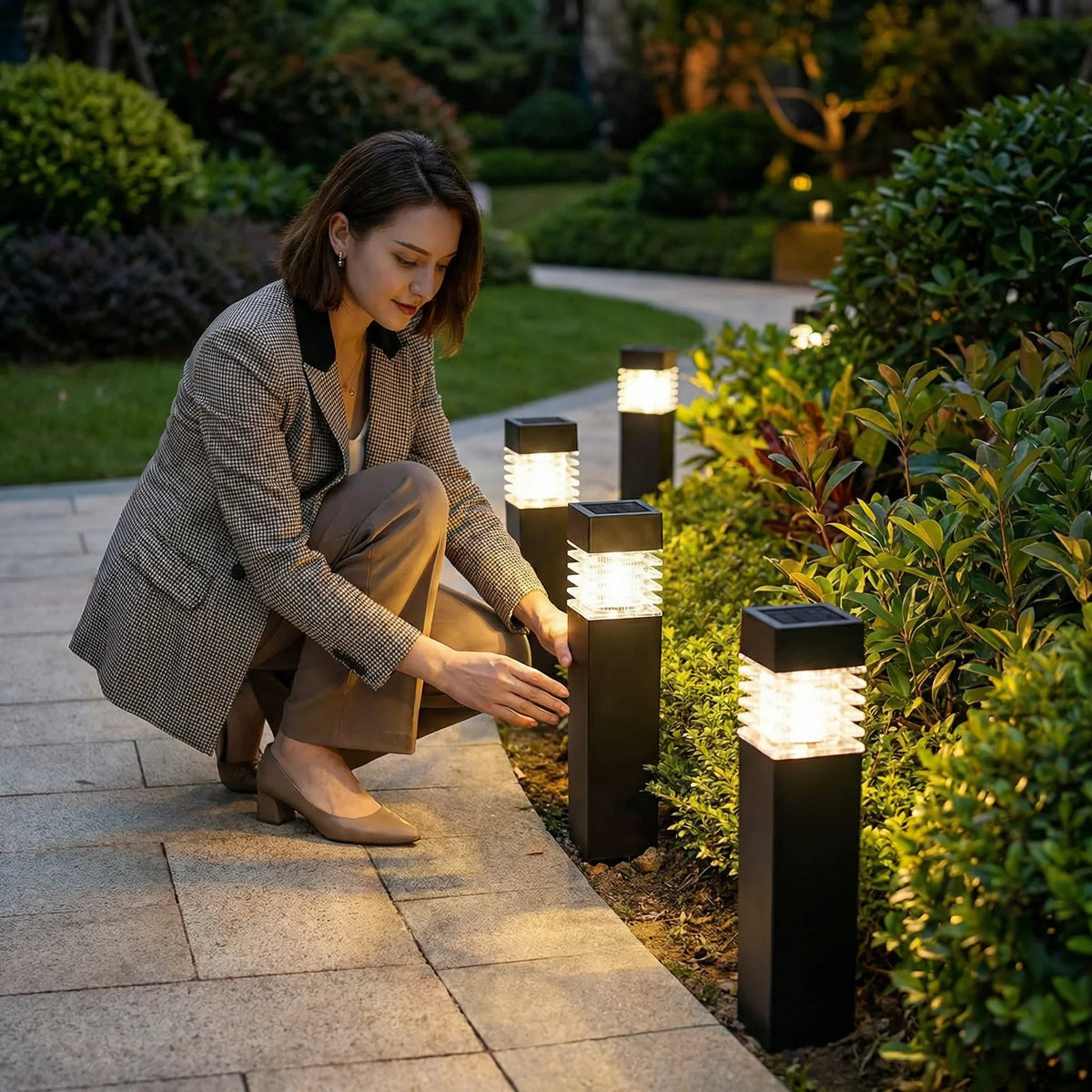 Garden Stake Lights Solar Powered LED Automatic Dusk Activation