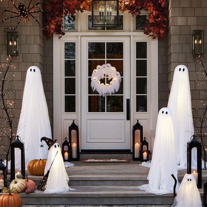 Halloween Wreath 12 LED Ghosts Battery-Operated Indoor & Outdoor