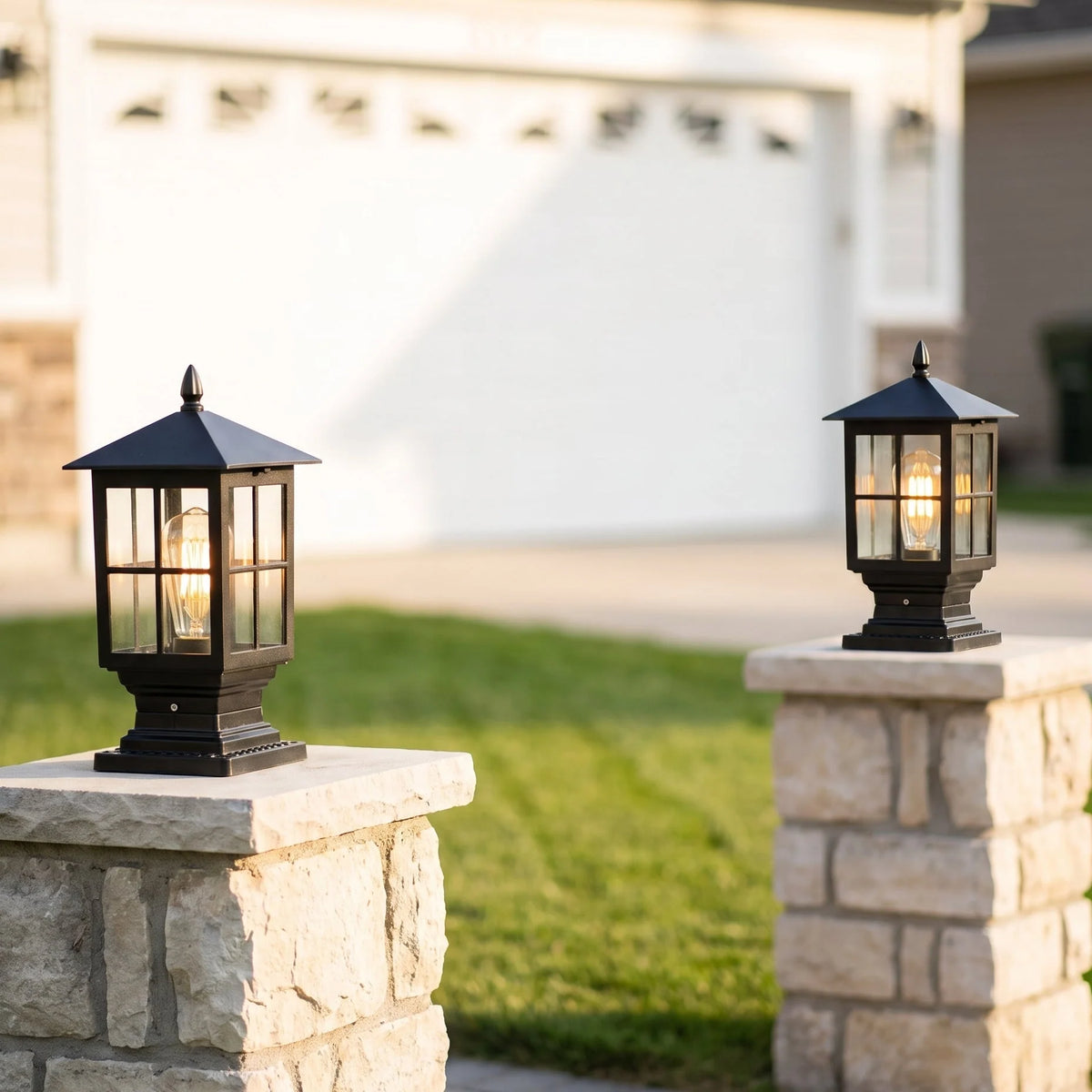 Solar Post Light Dusk-To-Dawn Sensor IP65 Weather-Resistant