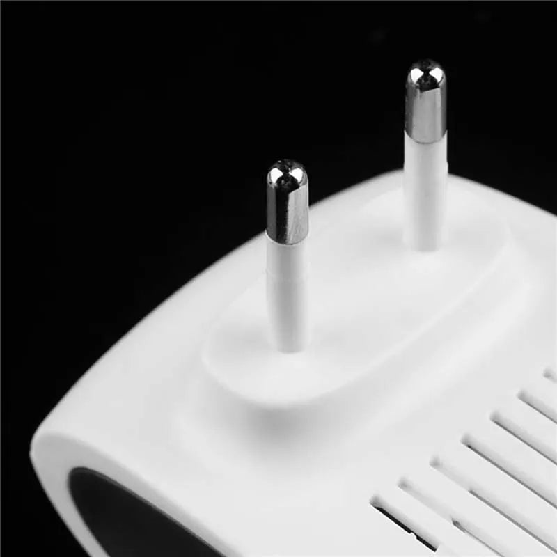 Ultrasonic Squirrel Deterrent Device - Reliable Pest Management for Gardens and Yards