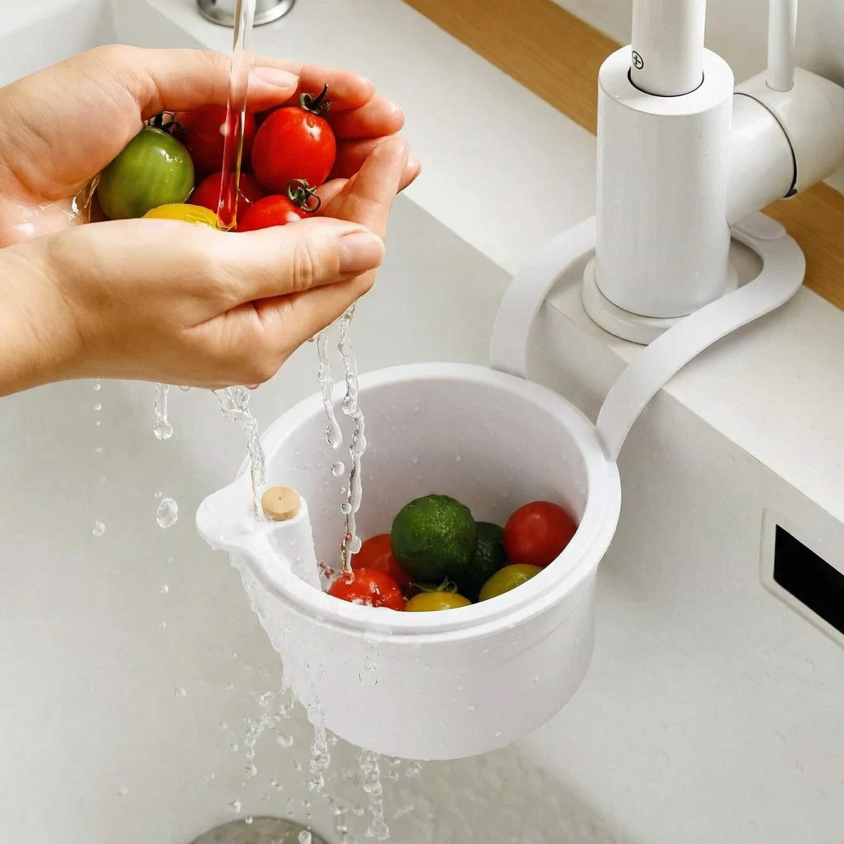 Hanging Drain Basket Two-Part Filter & One-Click Emptying