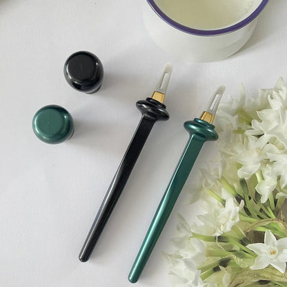 Gel Eyeliner Set Waterproof & Smudge-Proof Ergonomic Applicator