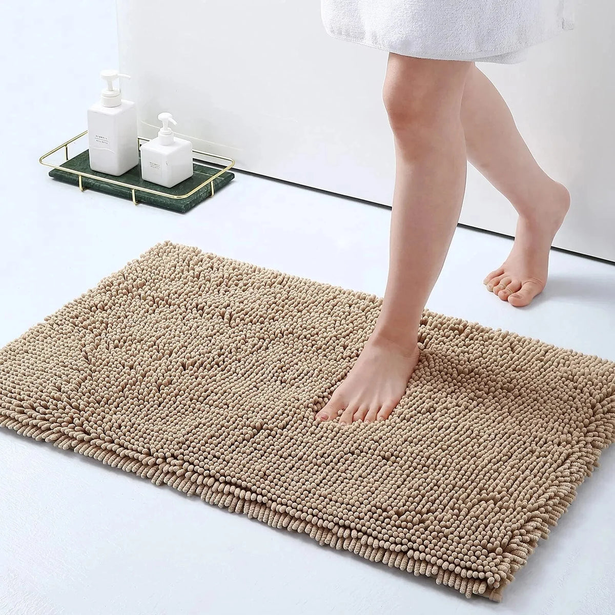 Bath Mat Plush Absorbent Non-Slip Backing