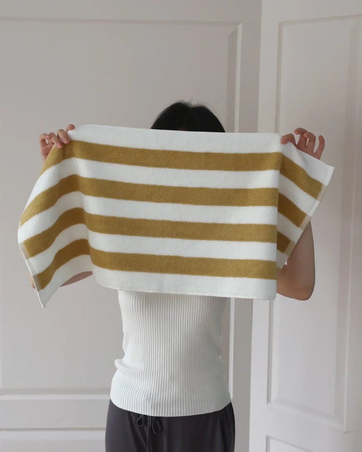 Bath Towel 100% Combed Cotton Jacquard Weave High Absorbency