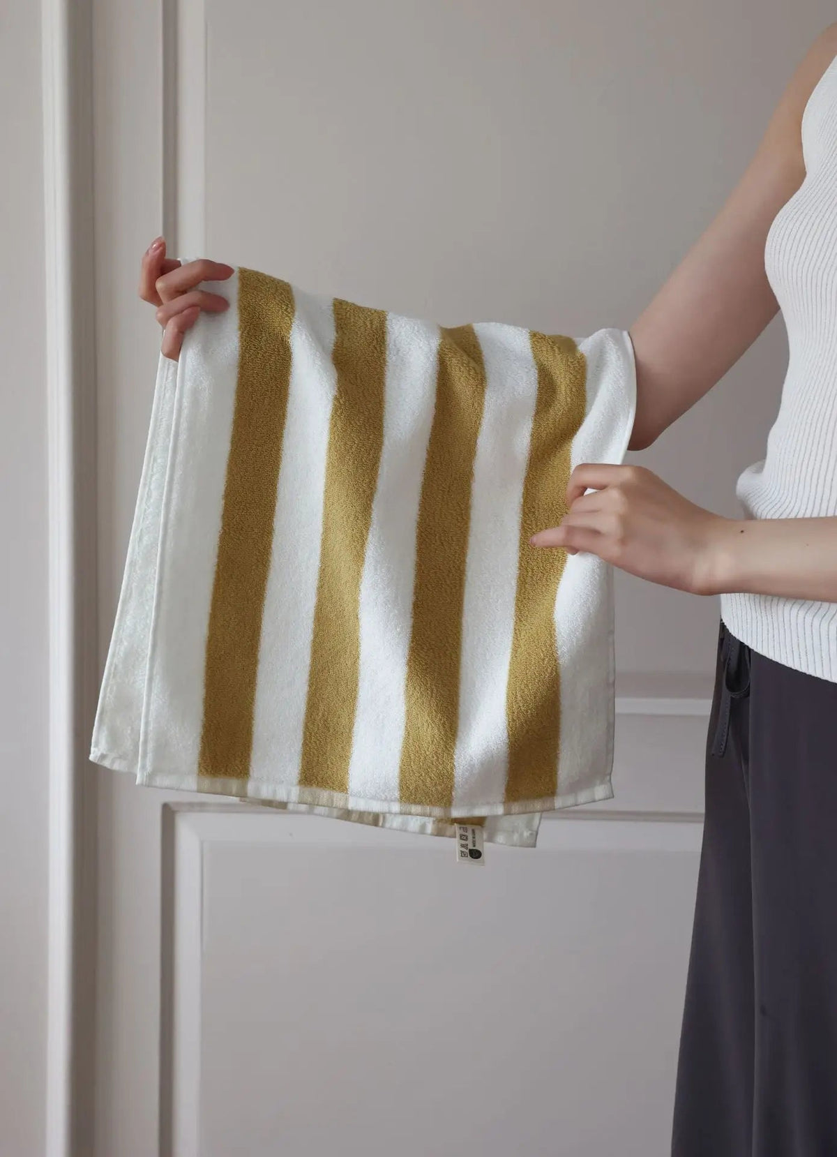 Bath Towel 100% Combed Cotton Jacquard Weave High Absorbency