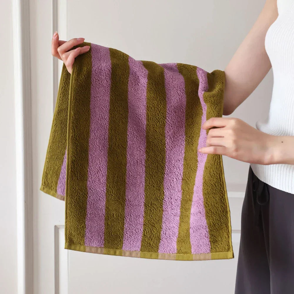 Bath Towel 100% Combed Cotton Jacquard Weave High Absorbency