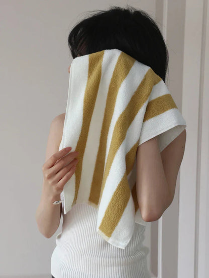 Bath Towel 100% Combed Cotton Jacquard Weave High Absorbency