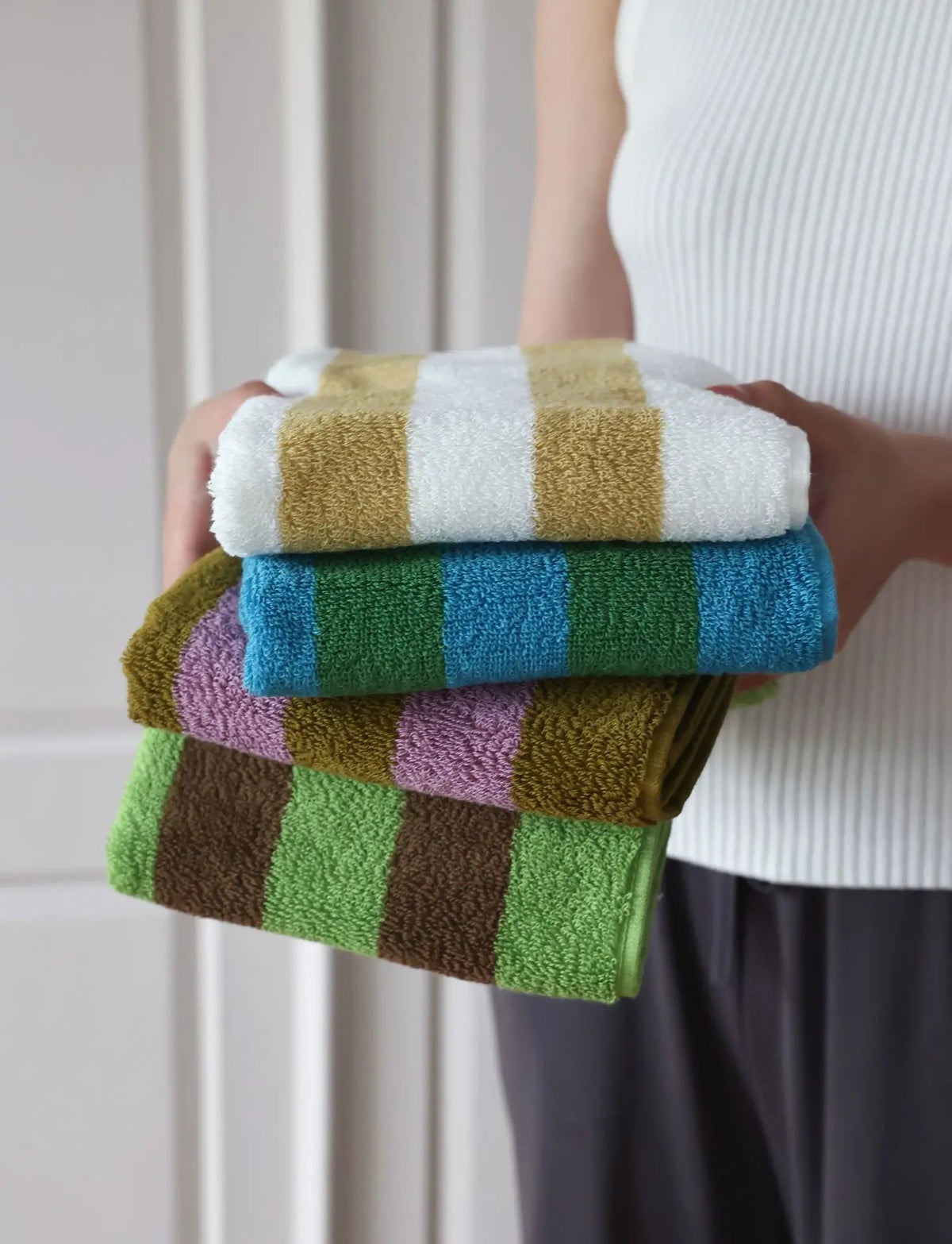 Bath Towel 100% Combed Cotton Jacquard Weave High Absorbency