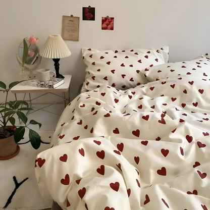 Bedding Set Heart Pattern Polyester Machine Washable