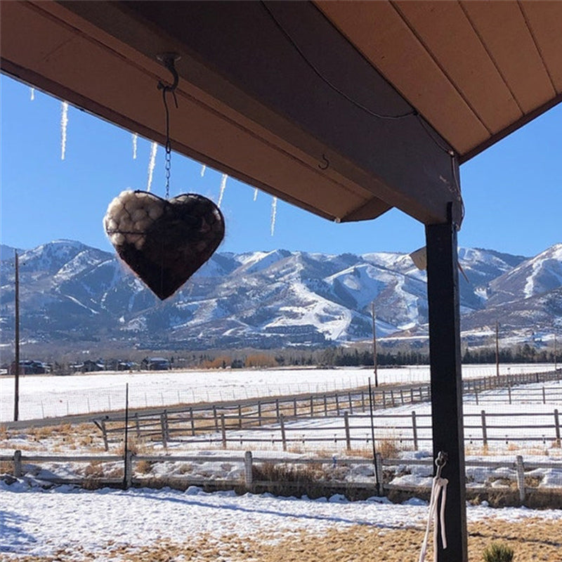 Bird Nesting Holder Heart-Shaped Weatherproof Iron
