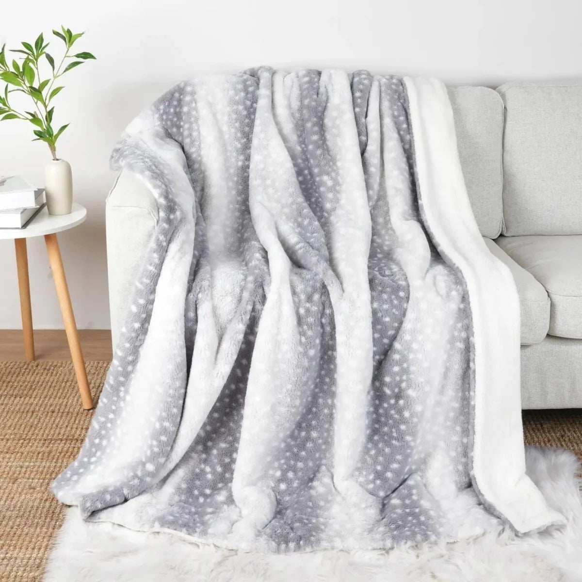 Blanket Reversible Plush Faux Fur Deer Pattern