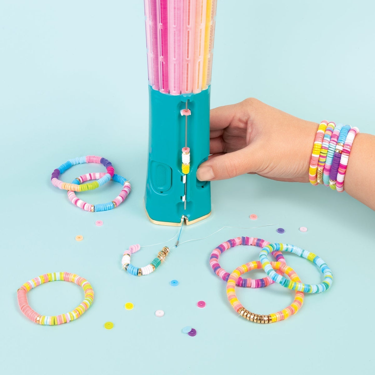 Bracelet Making Kit Bead Carousel Over 2,000 Beads
