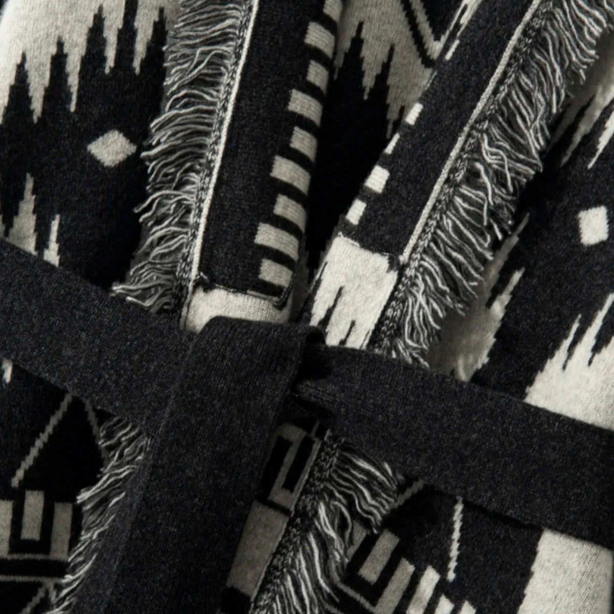 Cardigan 100% Cashmere Jacquard Knit Tassel Hem