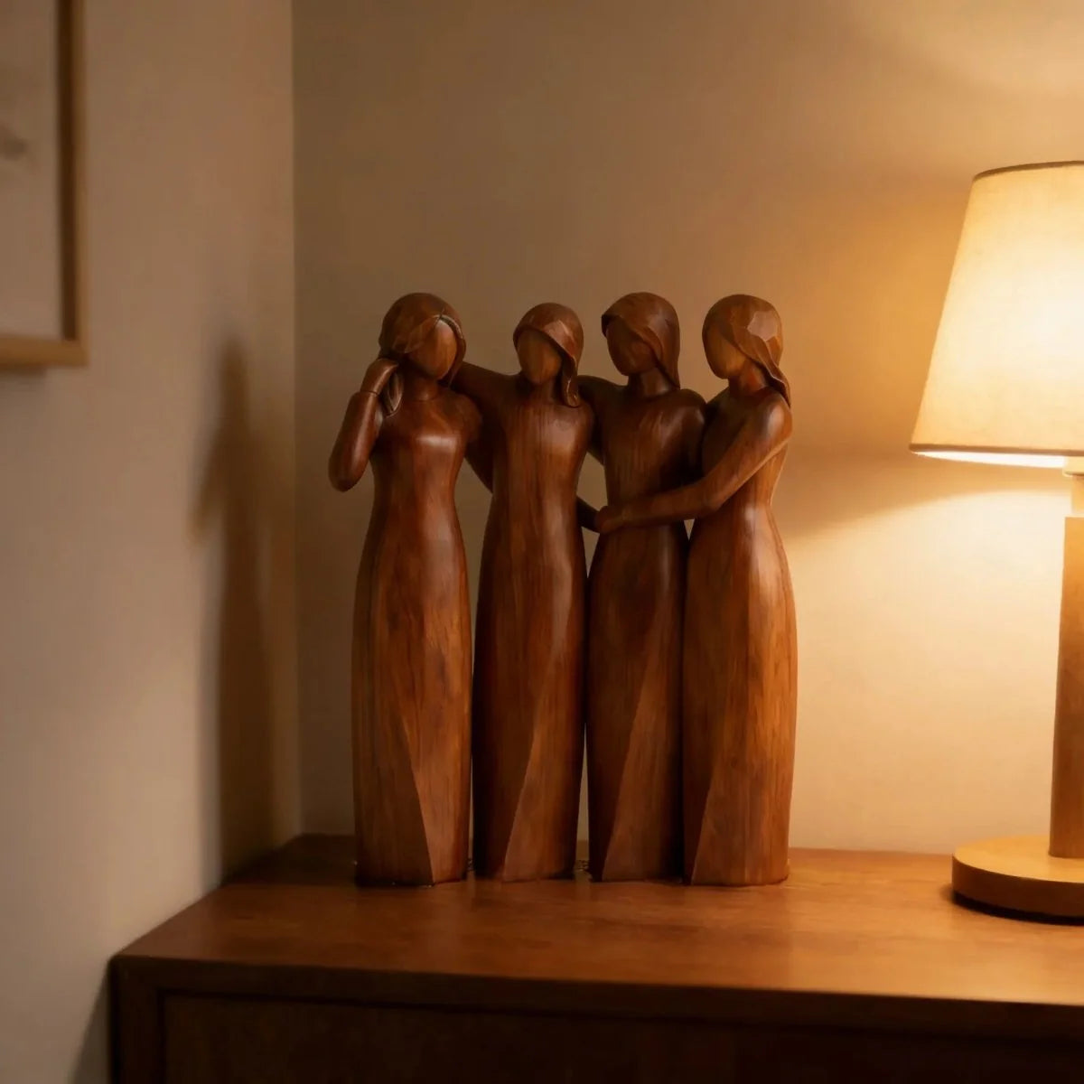 Decorative Sculpture Resin Wood-Grain Sisters Design
