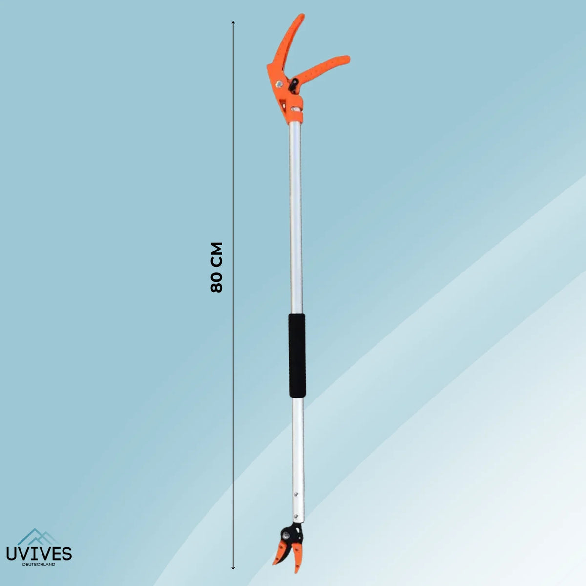 Effortless Trimming Tool for Tall Hedges