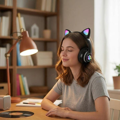 Gaming Headset Cat Ear LED Foldable 360-Degree Rotatable Mic