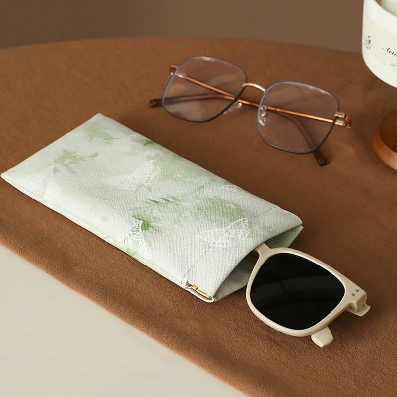 Glasses Case Self-Closing Scratch-Resistant Microfiber Lined