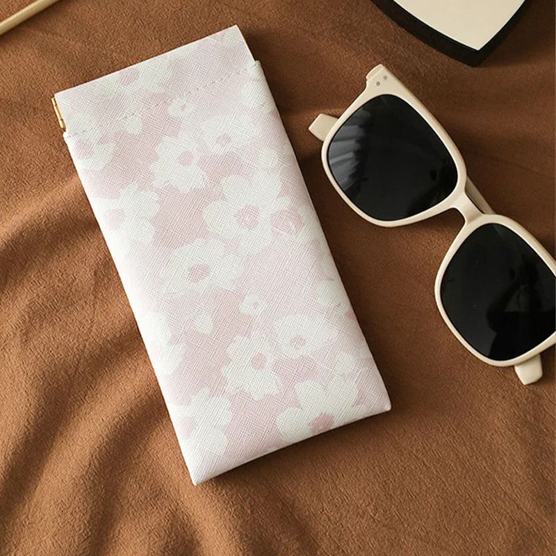 Glasses Case Self-Closing Scratch-Resistant Microfiber Lined