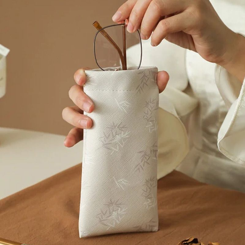 Glasses Case Self-Closing Scratch-Resistant Microfiber Lined