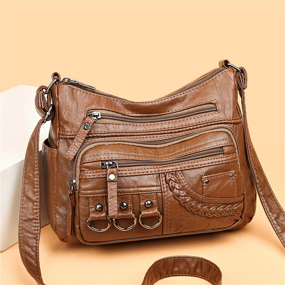 Handbag Leather Spacious Interior With Pockets񎟿