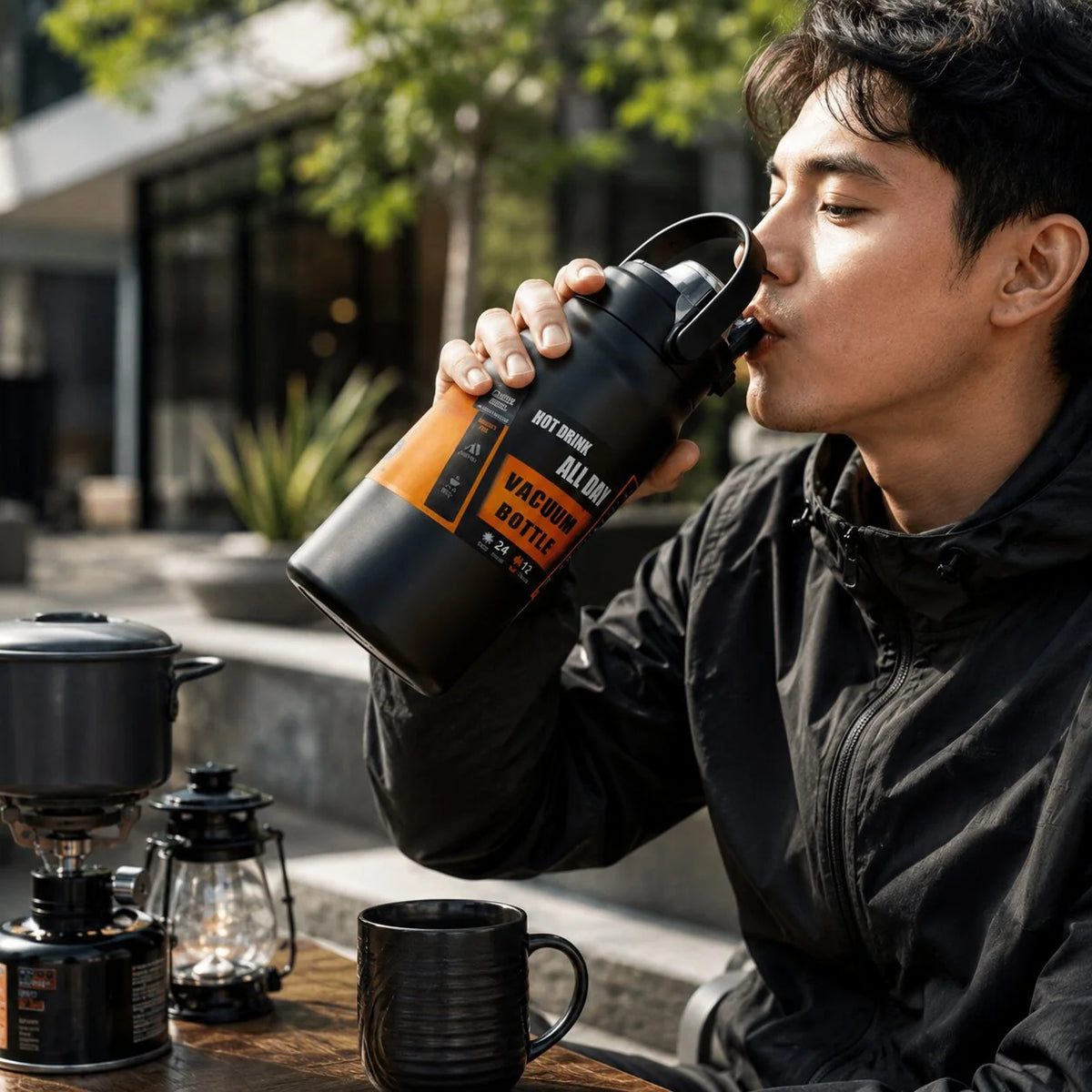 Insulated Water Bottle Integrated Straw Multiple Sizes