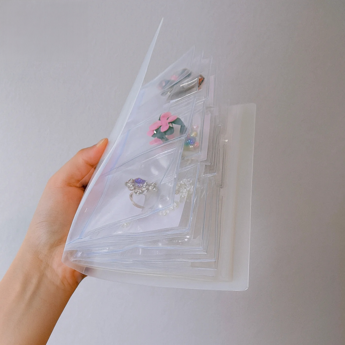 Jewelry Organizer Book 30 Clear Sealable Pockets
