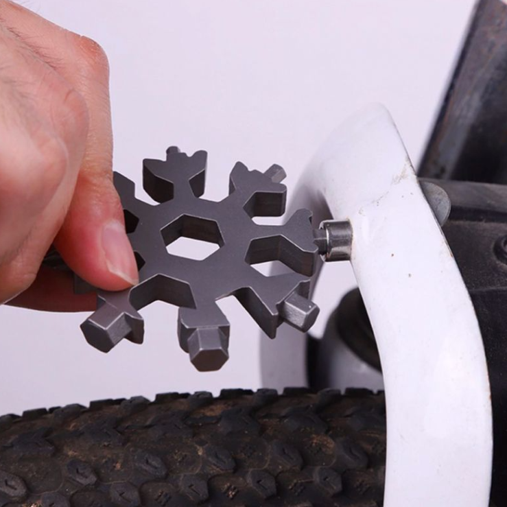 Keychain Multitool Stainless Steel 18-in-1 Snowflake Design