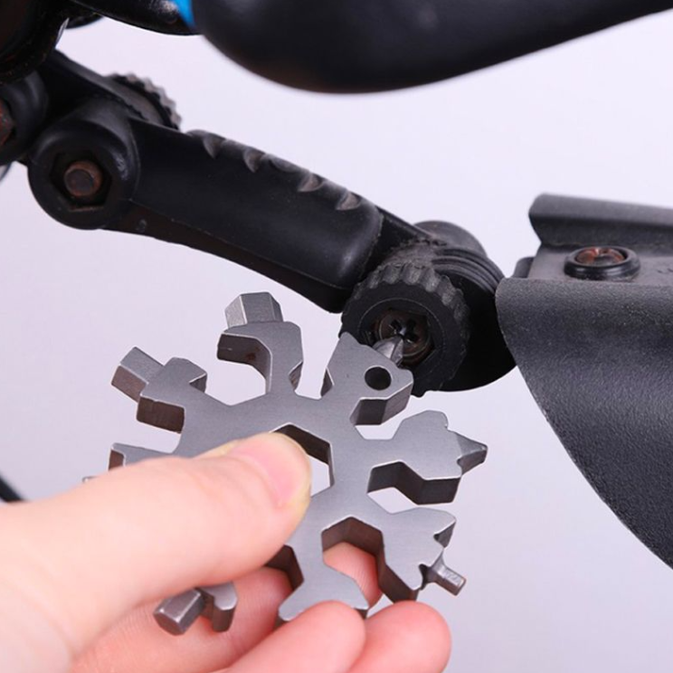 Keychain Multitool Stainless Steel 18-in-1 Snowflake Design