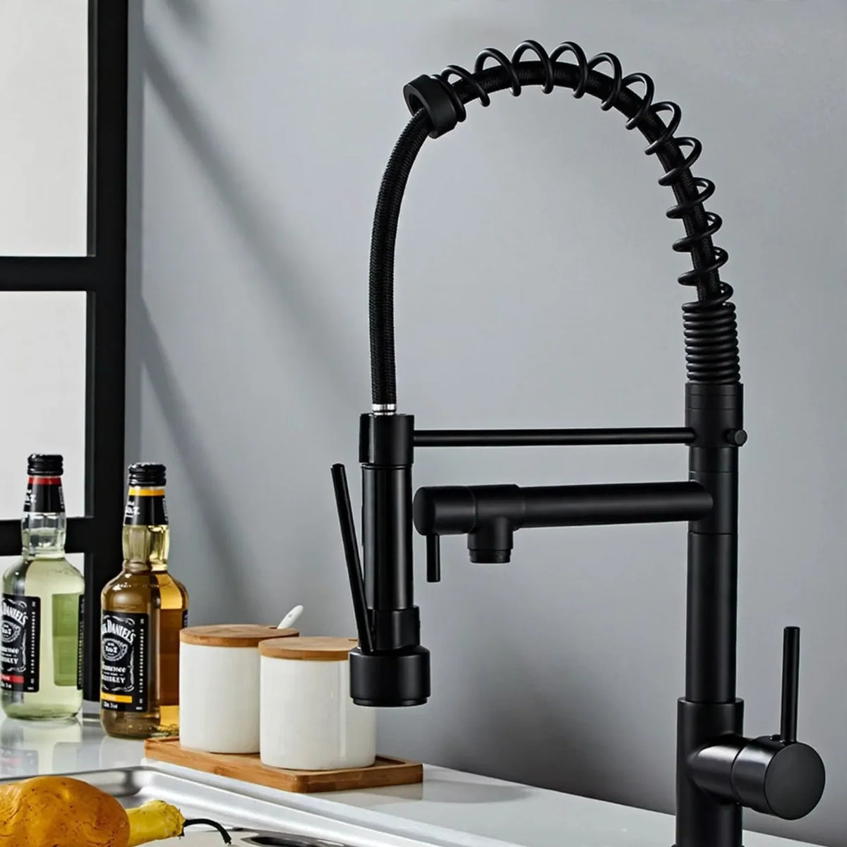 Kitchen Faucet Pull-Out Sprayer Stainless Steel Single-Handle Control