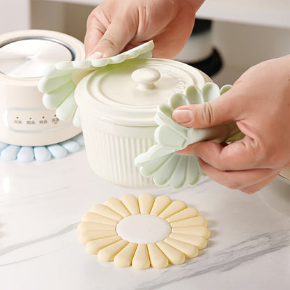 Kitchen Trivet Heat-Resistant Silicone Non-Slip