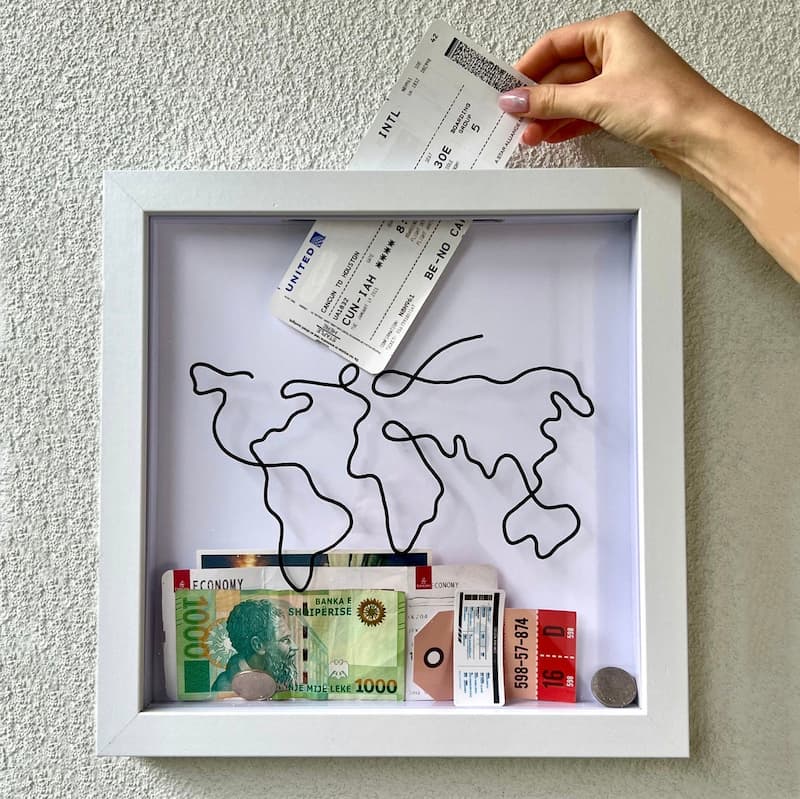 Memory Box Glass Front World Map Slot
