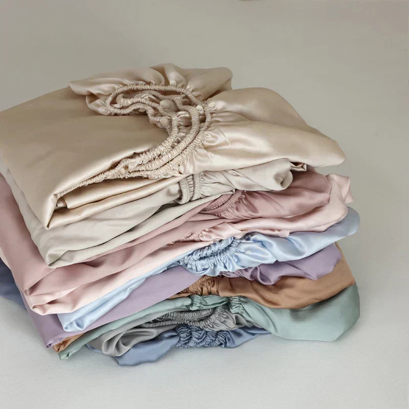 Mulberry Silk Bed Sheet Set - Luxury Bedding, Breathable and Hypoallergenic
