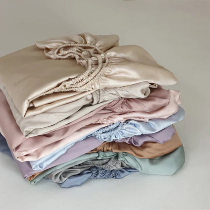 Mulberry Silk Bed Sheet Set - Luxury Bedding, Breathable and Hypoallergenic