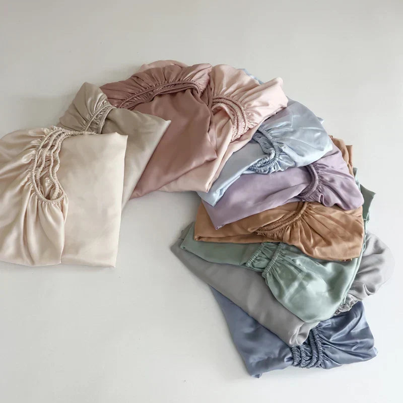 Mulberry Silk Bed Sheet Set - Luxury Bedding, Breathable and Hypoallergenic