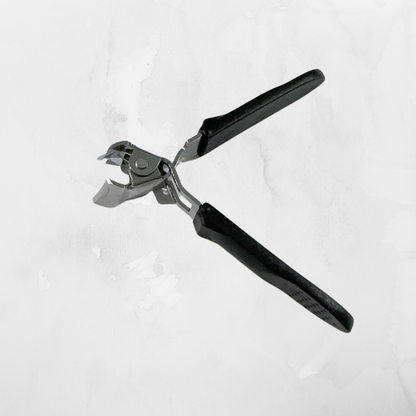 Nail Clipper Angled Precision Blade & Collection Tray