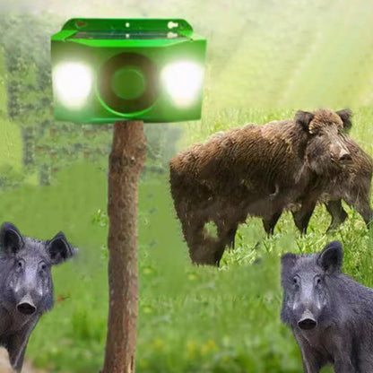 Outdoor Animal Repellent Solar-Powered Motion-Activated Strobe & Alarm Weatherproof