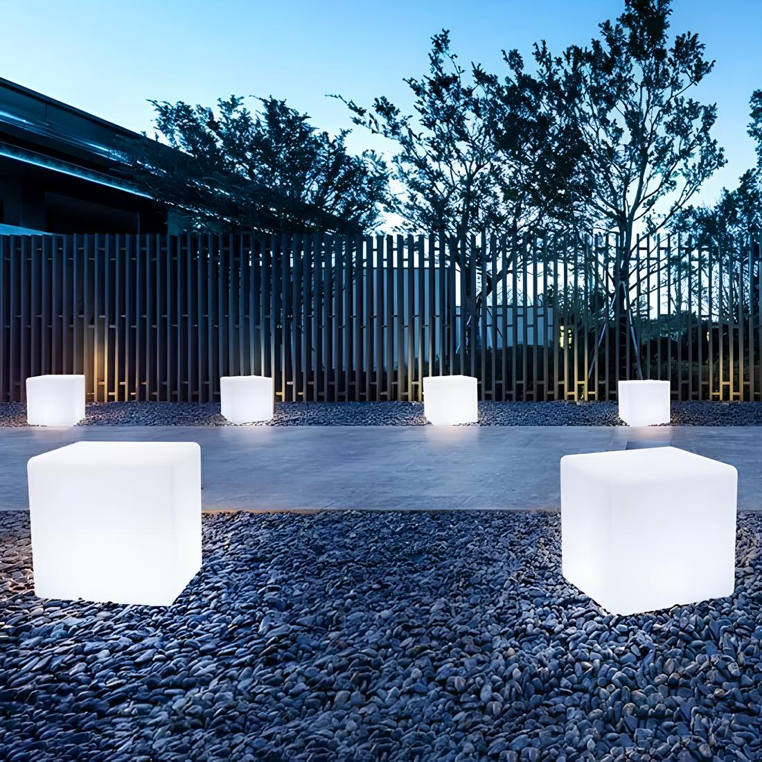 Outdoor LED Cube Light Remote-Controlled USB-C & Solar