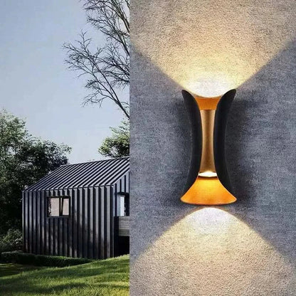 Outdoor Wall Light Curved LED IP65 Weatherproof Rust-Resistant Housing