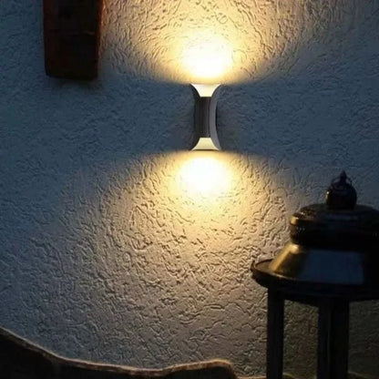 Outdoor Wall Light Curved LED IP65 Weatherproof Rust-Resistant Housing
