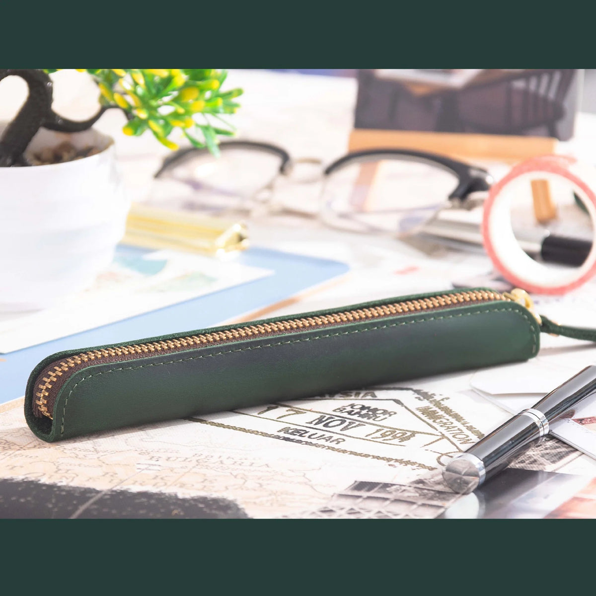 Pencil Case Leather Zipper Closure Compact Lightweight Design
