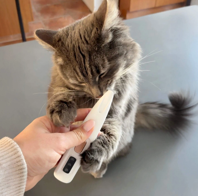 Pet Nail Clippers Stainless Steel Blades Non-Slip Silicone Handle