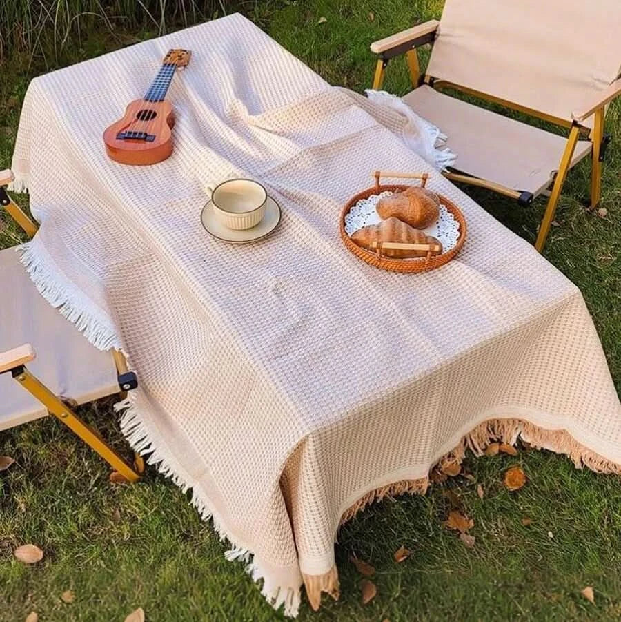 Picnic Blanket Woven Plaid Lightweight Foldable with Tassel Trim