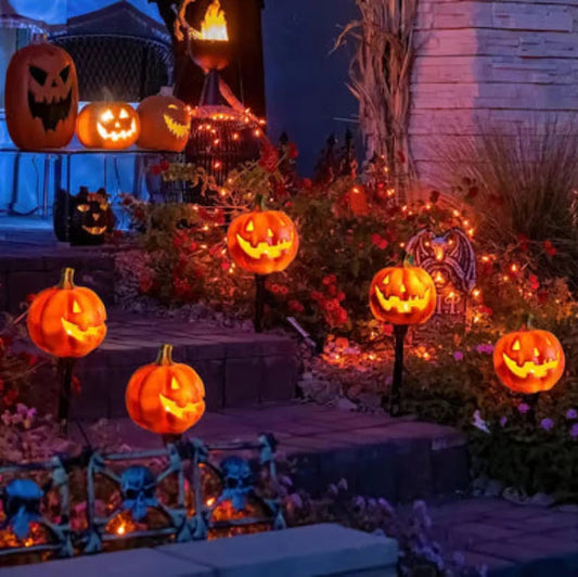 Pumpkin Lantern Solar Powered Warm Flicker Automatic Dusk Sensor