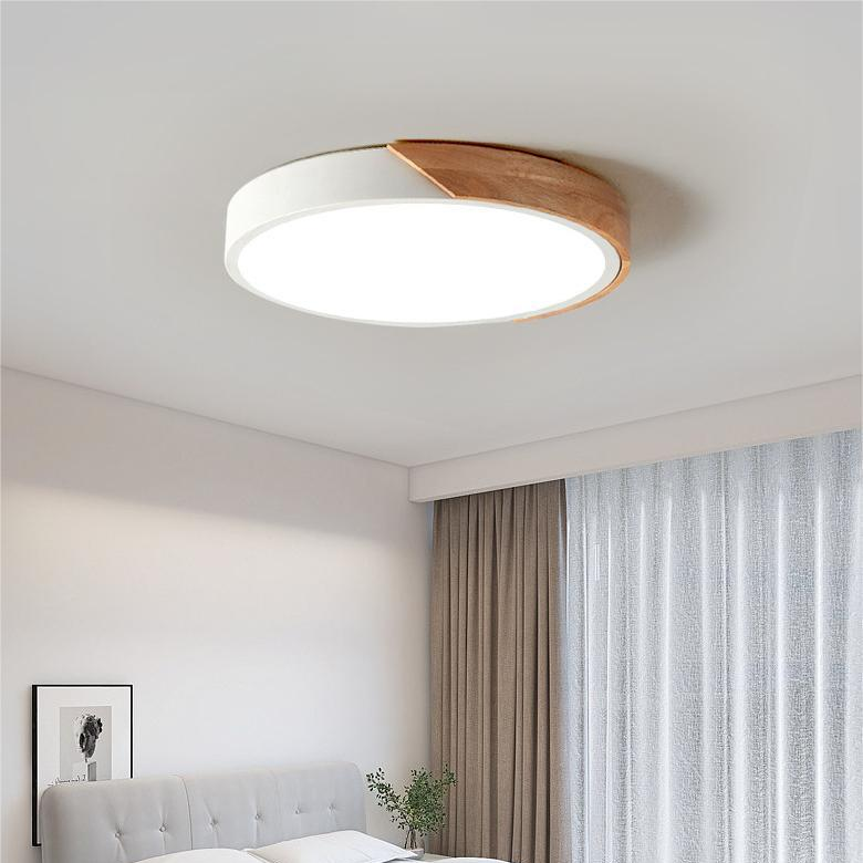 Round Ceiling Light Warm White Integrated LED Wood Accent
