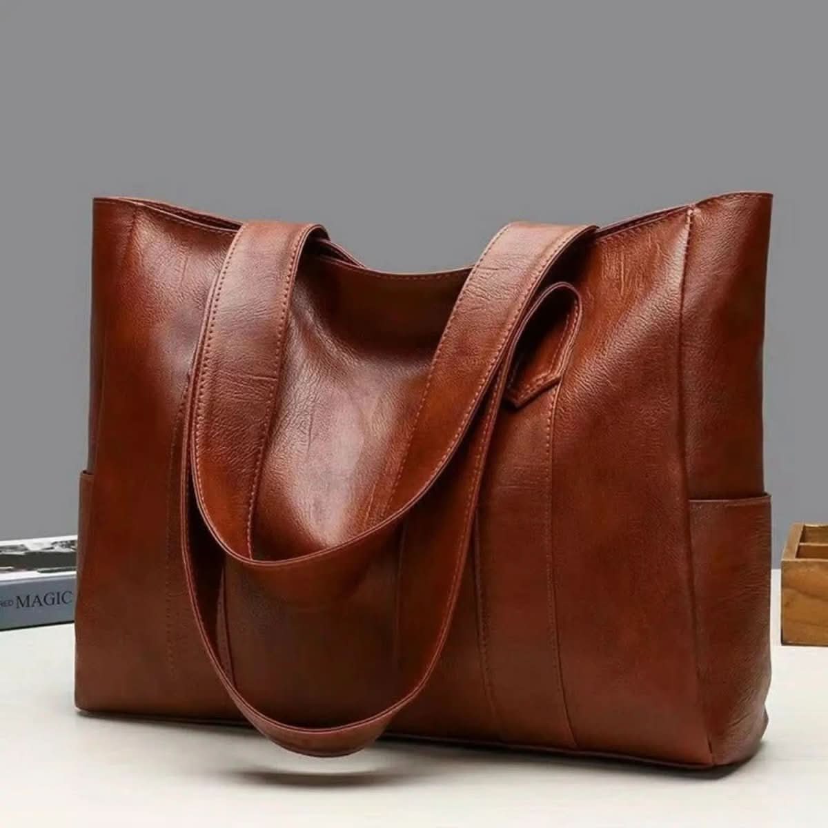 Shoulder Bag PU Leather Zipper Closure Inner Pockets