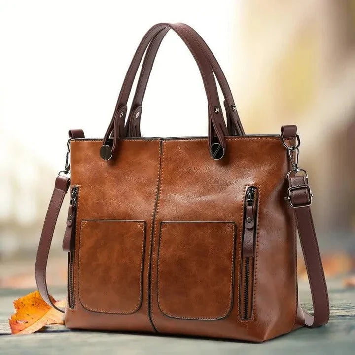 Sleek Leather Handbag – Chic and Refined Design