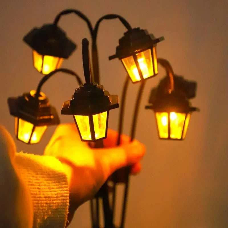 Solar Garden Lantern Retro Street Lamp Automatic Dusk Sensor