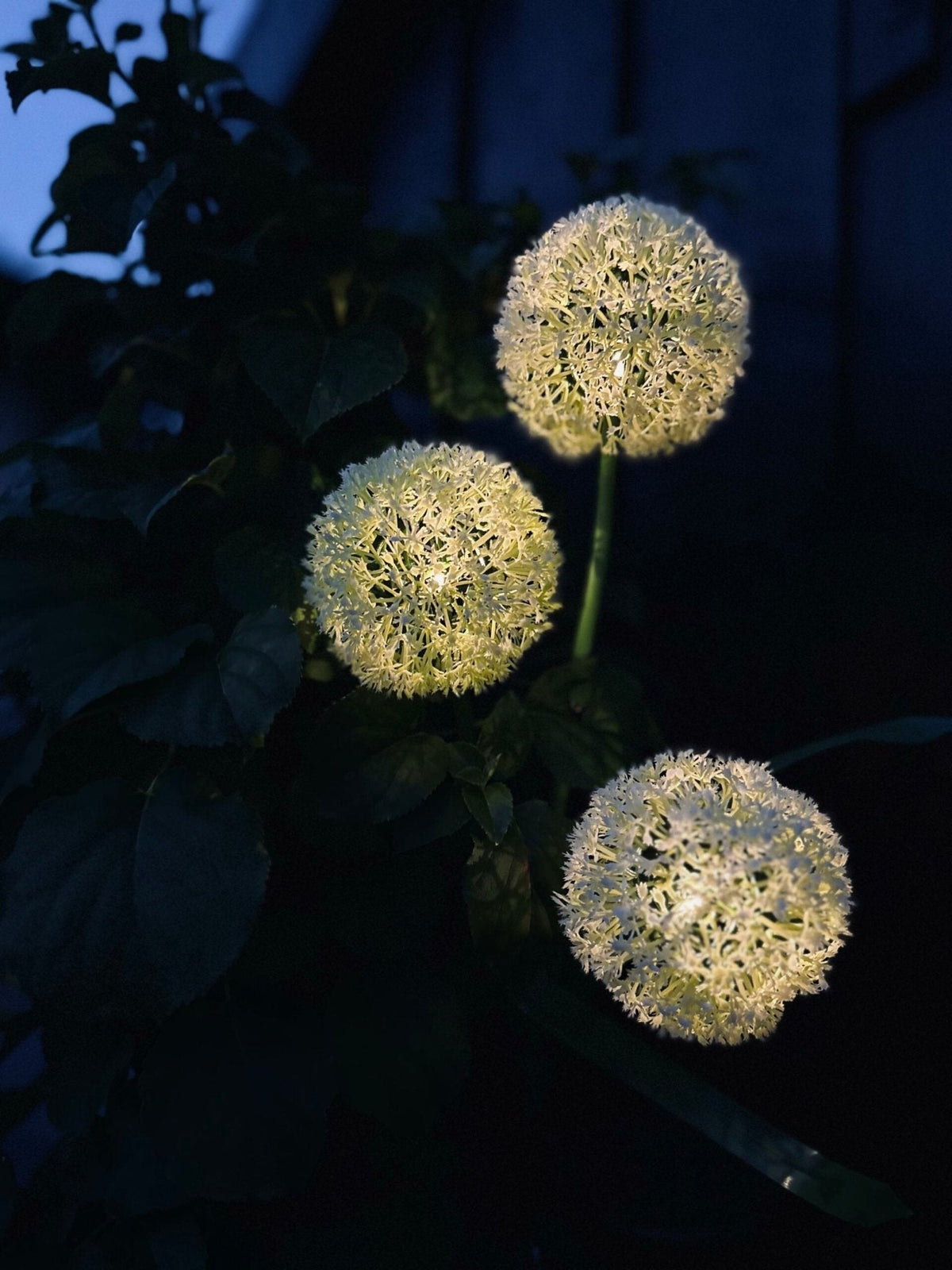 Solar Garden Stake Flexible 3 Flower Spheres