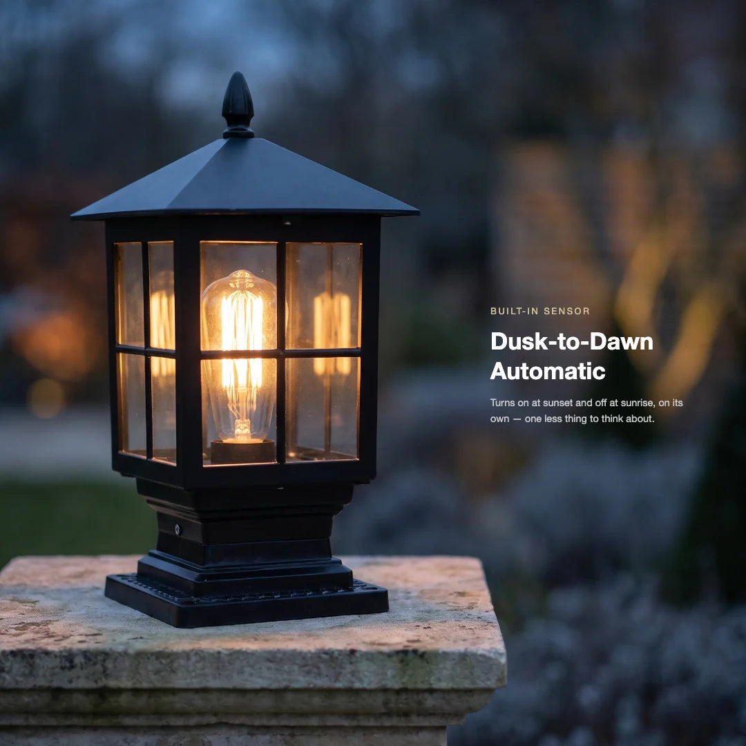 Solar Post Light Dusk-To-Dawn Sensor IP65 Weather-Resistant