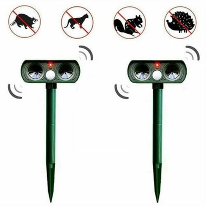 Solar-Powered Waterproof Motion Sensor Animal Repeller with LED Light and Ground Spike